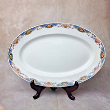 Plat de service ovale