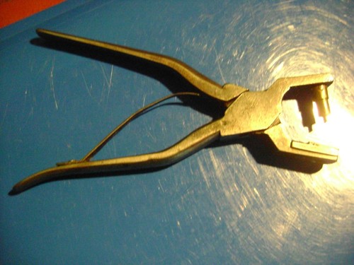 Ancienne pince perforer - ancienne,