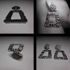 N24.386 métal argenté plaqué or gris 2 boucles d’oreille bijou mode art déco