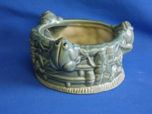 Lucky bamboo ceramic frog - lucky,