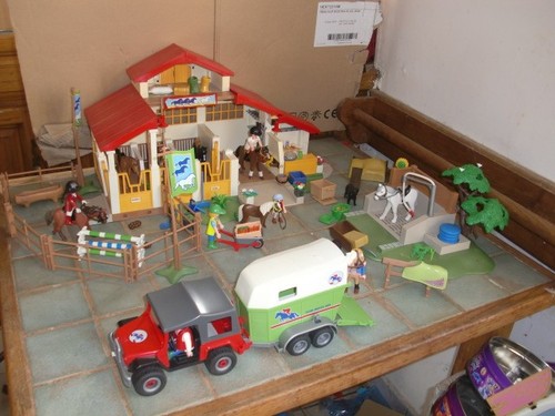 Centre equestre playmobil 4190 - equestre,
