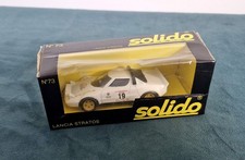 Petite voiture métal Solido