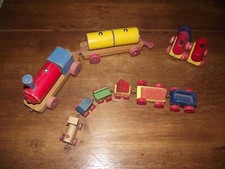 Petit train bois - petit, en