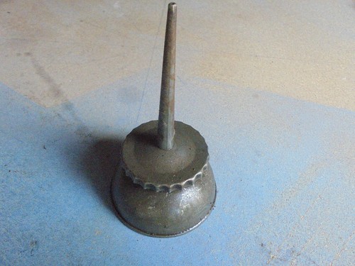 Outil ancien burette - ancien,