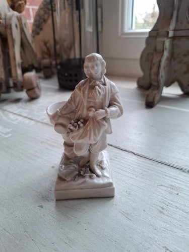 Petite statue porcelaine - statue,