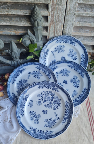 Anciennes assiettes plates - 4,