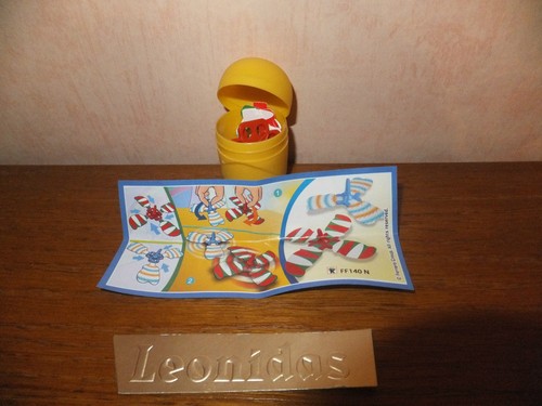 Kinder surprise go - surprise, move