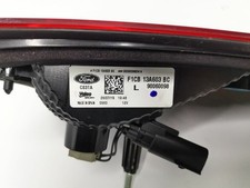 F1CB13A603BC feu arrière