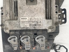 CALCULATEUR MOTEUR ECU PEUGEOT