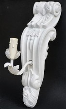 Très jolie APPLIQUE MURALE LAMPE façon BOUGEOIR bois blanc sculpté style XVIIIe