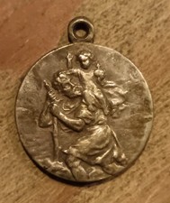 Médaille Religieuse Ancienne