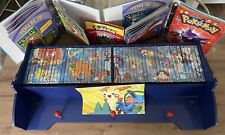 51 DVD Planète Pokemon - S1 à S3 + Meuble + 50 Fascicule + Poster + Tirelire