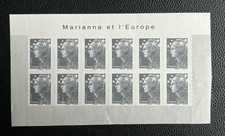 Haut de feuille 12 Timbres Adhésif 210 Marianne Beaujard 0,10€