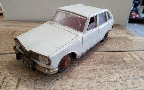 Renault r16 joustra - tl,