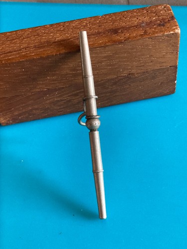 Ancienne clé montre - de,