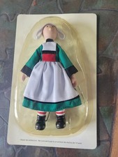 - Figurine Bécassine