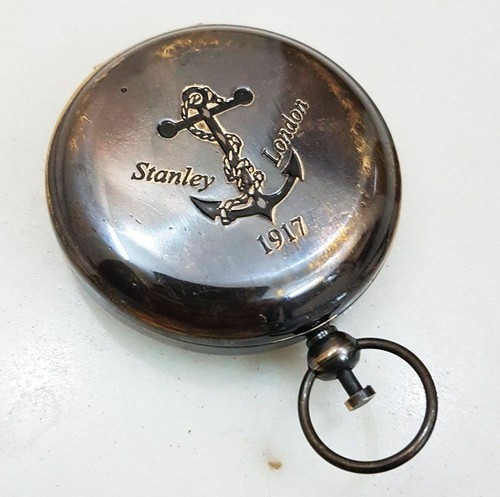 Boussole bouton poussoir - boussole, à
