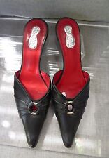 FREE LANCE Mules sabots cuir NOIR bouts pointus petit talon T 38  bon état 