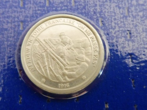 Superbe mini médaille argent - superbe,