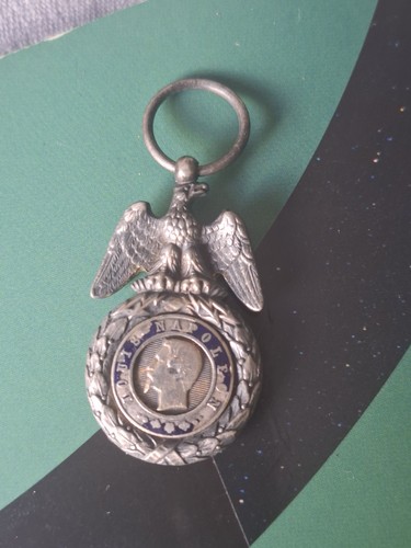 Médaille militaire demi