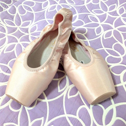 Merlet ballet toe shoes - merlet, size