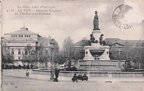 Puy velay fontaine - en,
