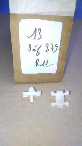 Renault 20 agrafes - renault,