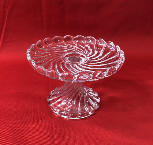 Petite coupe sur pied - petite,