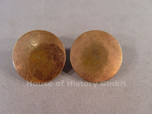 151689 deux boutons en - deux,
