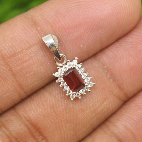 Pendentif minimaliste poire - pendentif,