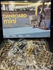 Yotsubato Danbo Mini   Plastic