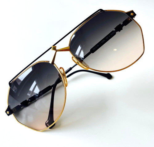 Lunettes noires vintage - noires, or