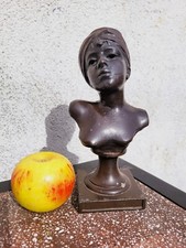 Femme au turban, signé