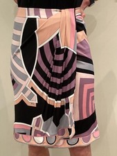 *** JUPE EMILIO PUCCI T. FR 38