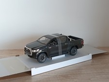 Toyota Hilux pick-up 2023 noir 1/24 Maisto MAI32920BLACK