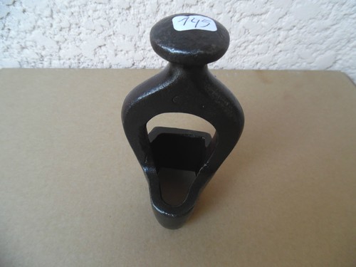 Old tool outil - old, /