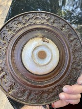 Assiette Porcelaine Et Laiton 