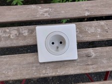 Legrand Celiane prise 2P + terre / blanc