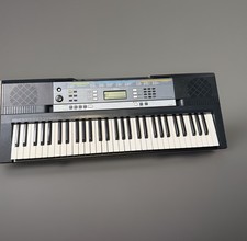 Yamaha YPT-240 61-Key Portable