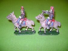QUIRALU LOT DE 2 GARDES REPUBLICAINS A CHEVAL DONT 1 TROMPETTE DE CAVALERIE