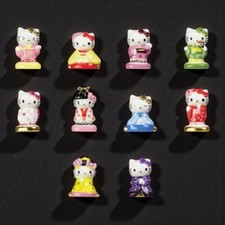 10 Fèves  Hello Kitty Serie