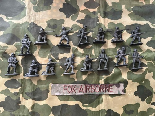 Lot figurines plastiques - lot,