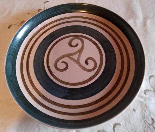 Plat rond rebord - à,