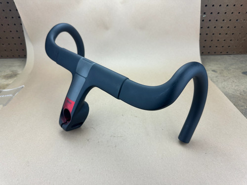 Aero nomic integrated - aero, carbon