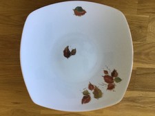 Assiette porcelaine création