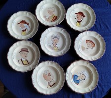 8 ASSIETTES CREUSES FAÏENCE