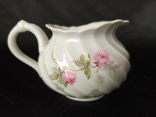 POT À LAIT EN PORCELAINE DE