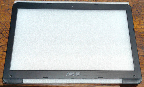 Plasturgie contour écran - , /