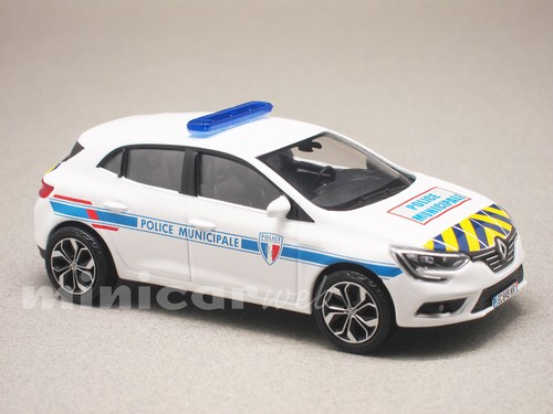 Renault megane police - renault, 4