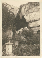 Sicile, Buste au pied du